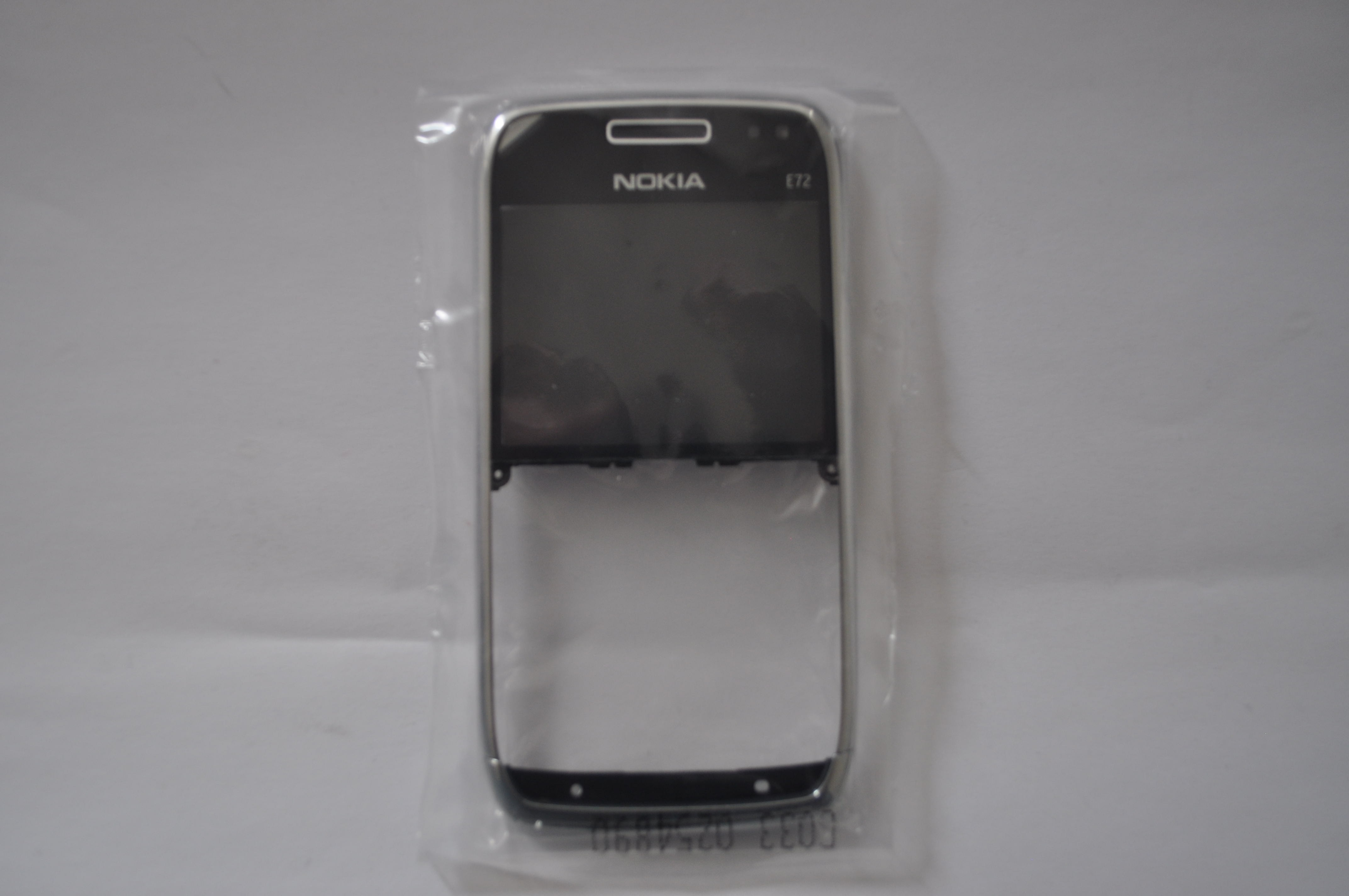 Original Nokia Frontrahmen mit Scheibe E72