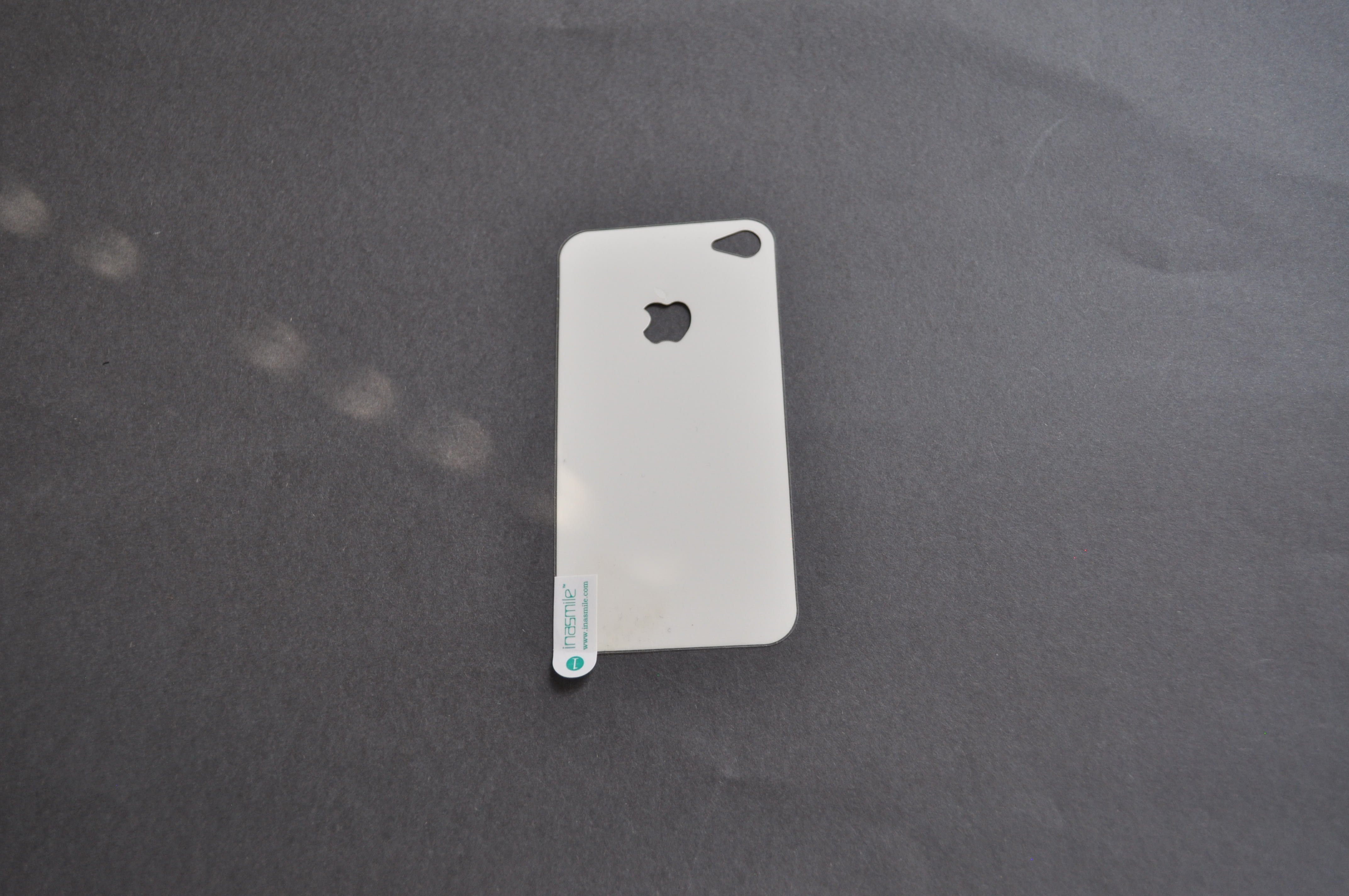 Neue und OVP Apple I Phone 4 Schutzfolie für die Rückseite in weiß