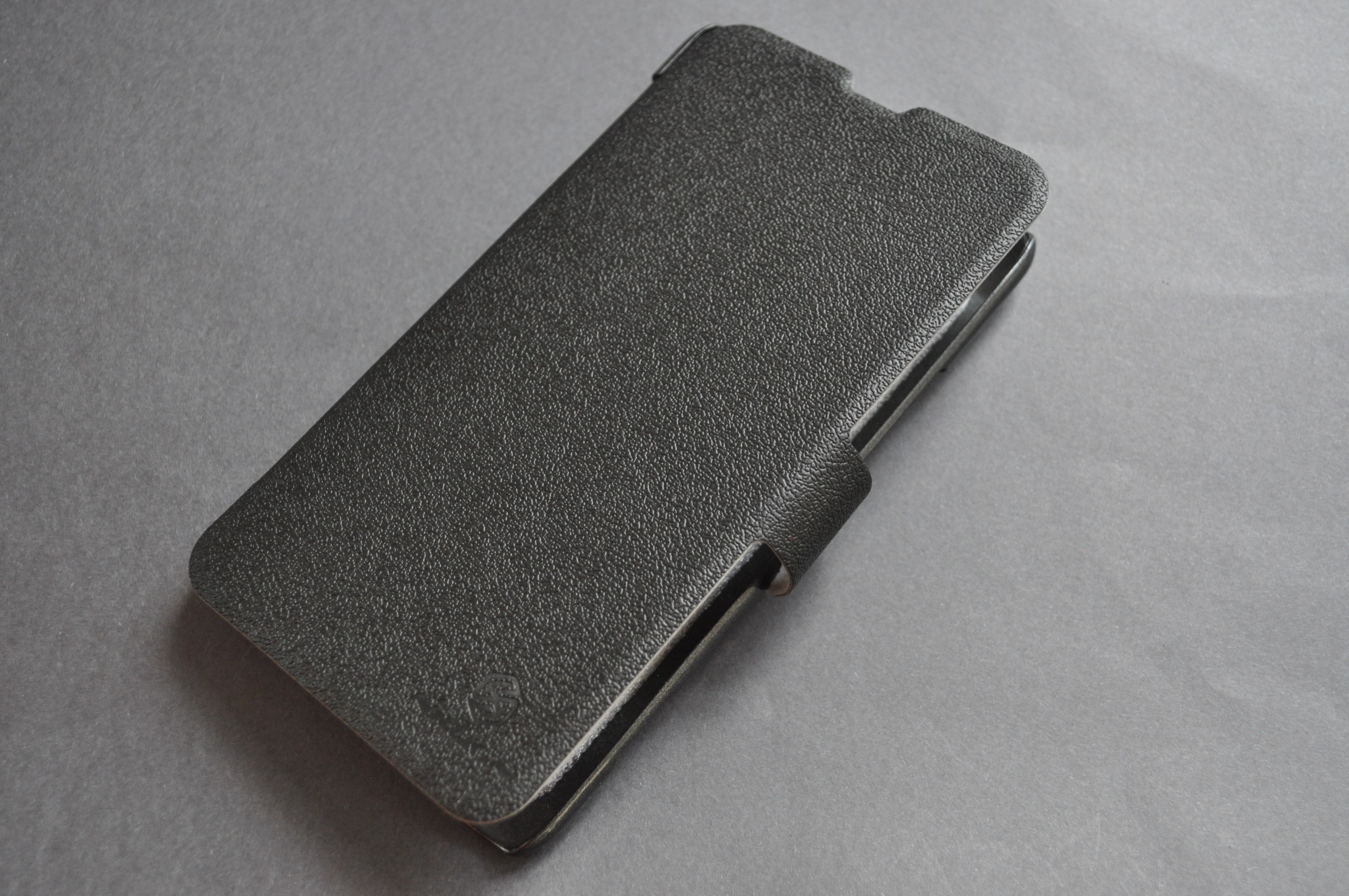 Neue und OVP Nokia Lumia 1320 Handytasche, Ledertasche, Klapptasche in schwarz